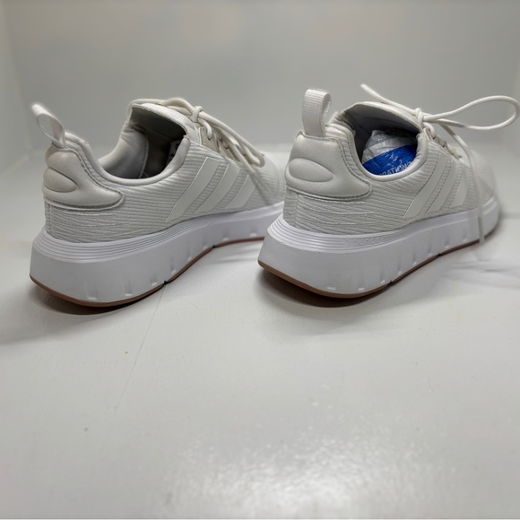 Women’s Adidas Swift Running Shoe Size 8 - Picture 5 of 10